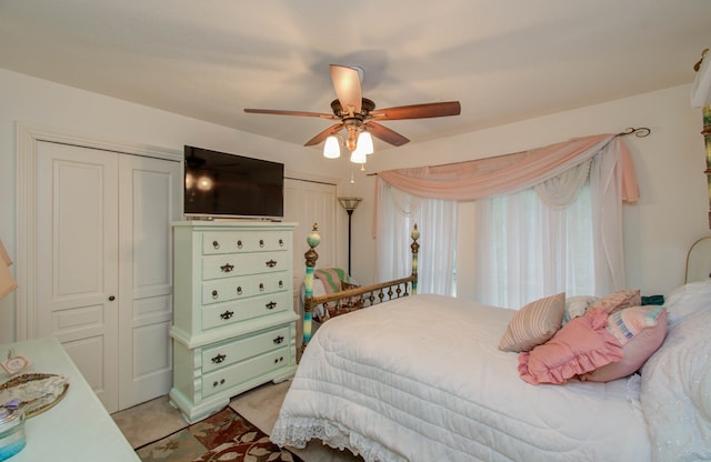 bedroom with ceiling fan