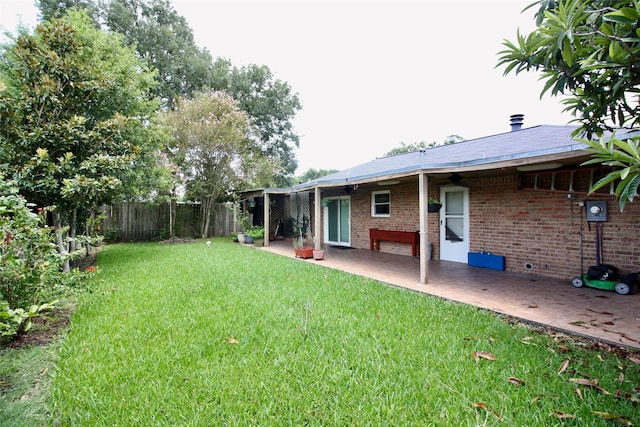 2202 Jones St, Rosenberg, TX 77471 - view of yard featuring a patio area