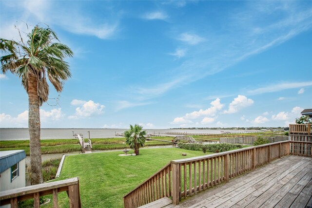 329 E Bayshore Dr, Palacios, TX 77465 - photo 22