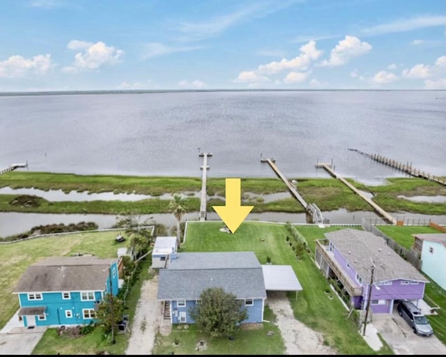 329 E Bayshore Dr, Palacios, TX 77465 - photo 2