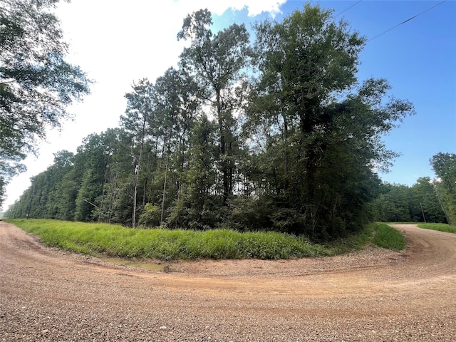 Listing photo 3 for 1085 County Road 2141, Cleveland TX 77327