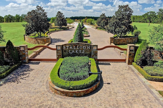 Listing photo 2 for 2080 Stallion Lakes Ave, Hockley TX 77447