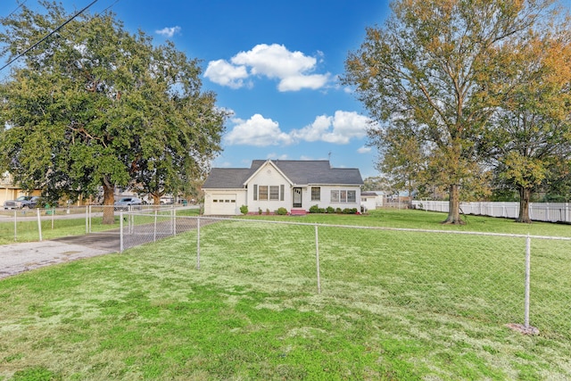 view of front of property with a front lawn