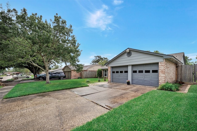 view of front of property with a front yard