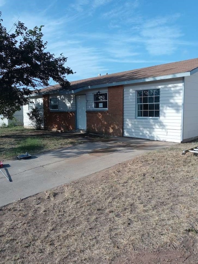 view of front of home