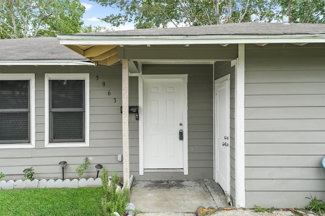 view of property entrance