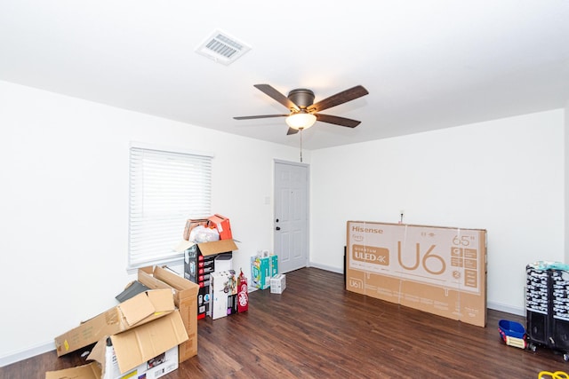 4606 Sharon St, Houston, TX 77020 - rec room with wood finished floors, baseboards, a ceiling fan, and visible vents