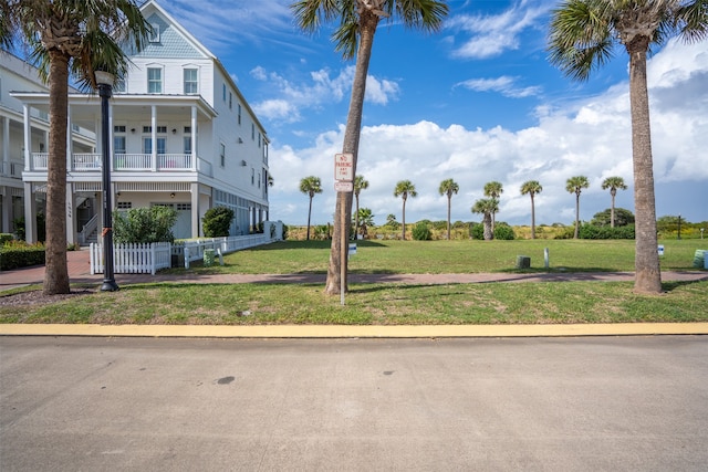 Listing photo 3 for 1546 Beachtown Dr, Galveston TX 77550