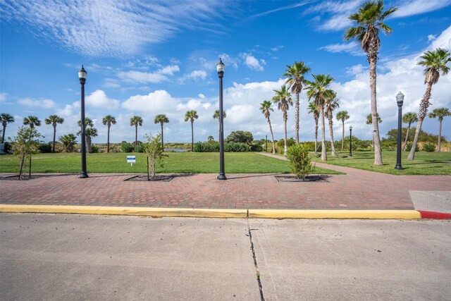 1546 Beachtown Dr, Galveston, TX 77550