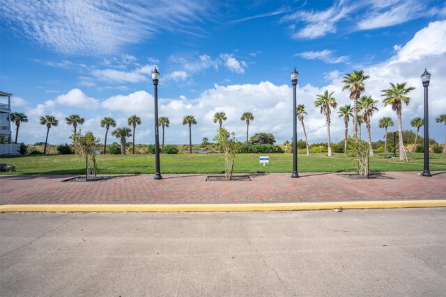 1546 Beachtown Dr, Galveston, TX 77550