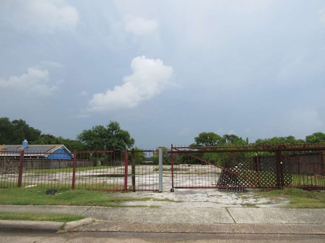 1616 W Texas Ave, Baytown TX, 77520 land for sale