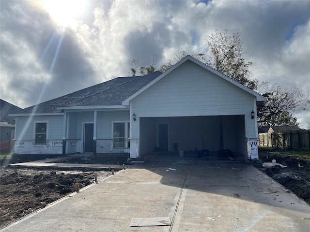 view of front facade featuring a garage