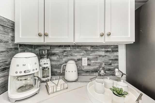 interior details featuring backsplash