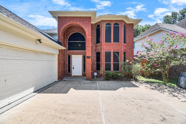 Listing photo 2 for 131 Lissa Ln, Sugar Land TX 77479