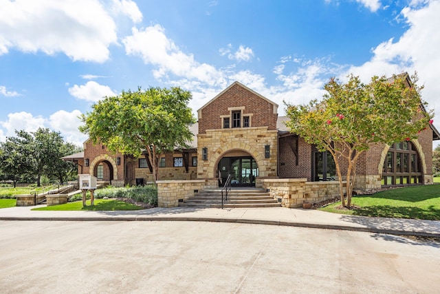 view of front of property featuring french doors