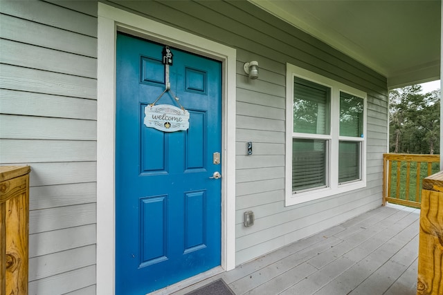 property entrance with a porch