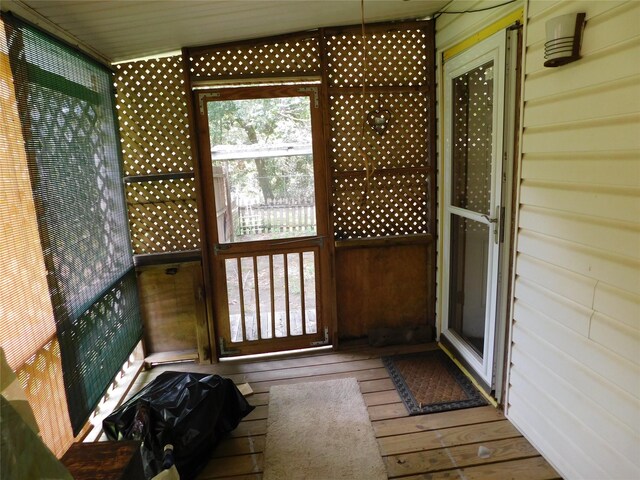 view of unfurnished sunroom