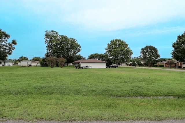 Listing photo 3 for 2895 Solomon St, Port Arthur TX 77640