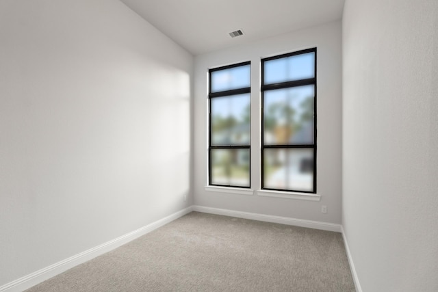 empty room featuring carpet