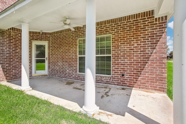 view of patio with ceiling fan