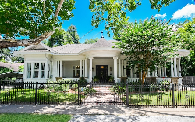 view of front of property with covered porch