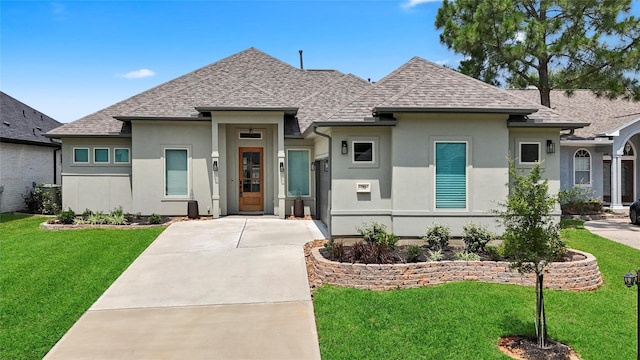 view of front of home with a front yard