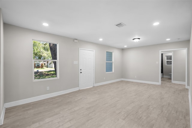 empty room featuring light hardwood / wood-style flooring