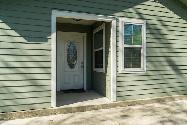 view of property entrance