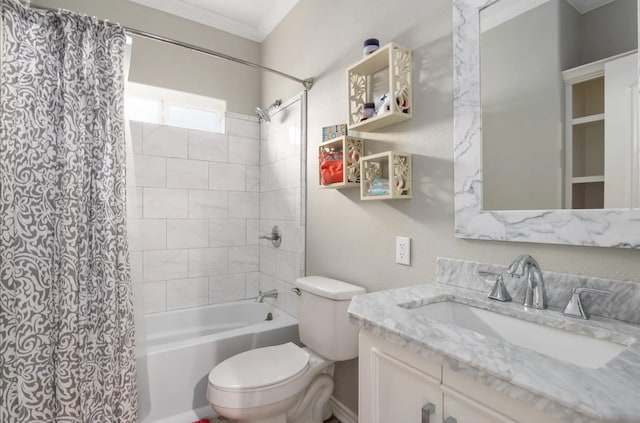 full bathroom featuring shower / bath combo with shower curtain, crown molding, toilet, and vanity