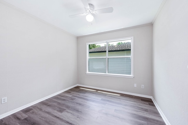 unfurnished room with wood-type flooring, ceiling fan, and crown molding