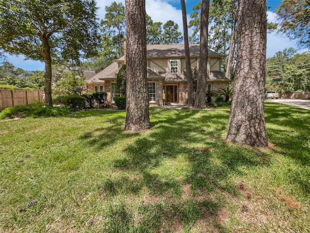 view of front of property with a front yard