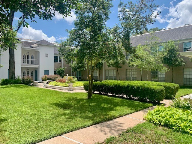 2600 Bellefontaine St Unit A18, Houston, TX 77025 - photo 7