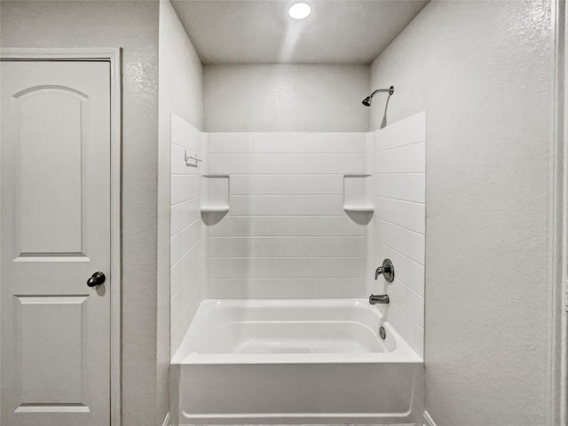 bathroom featuring shower / washtub combination