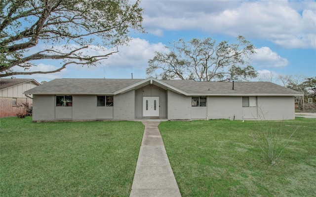 view of front of house with a front yard