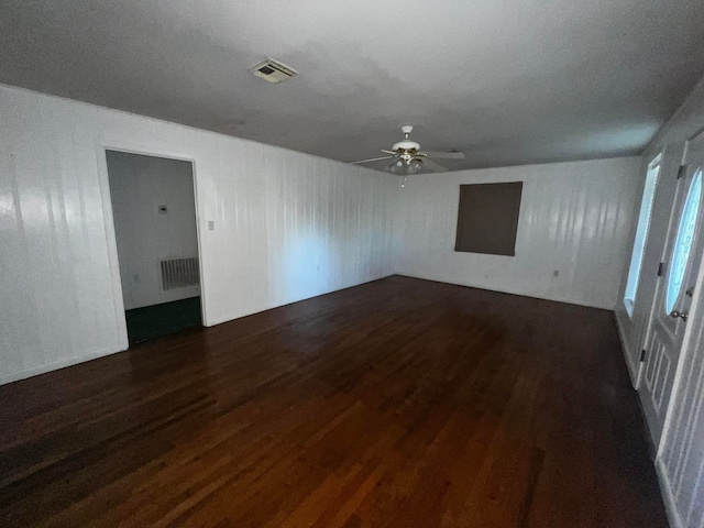 unfurnished room featuring wood-type flooring and ceiling fan