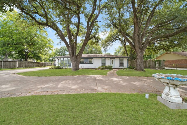 1826 E Ave, Katy, TX 77493 - view of back of property