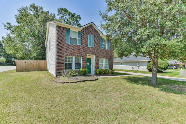 view of front facade featuring a front lawn