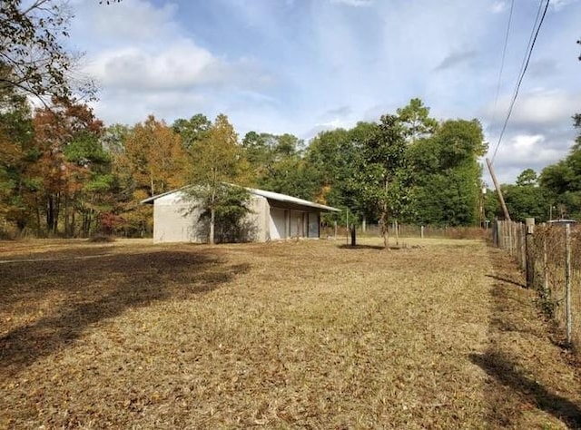 Listing photo 2 for 126 County Road 3707, Splendora TX 77372