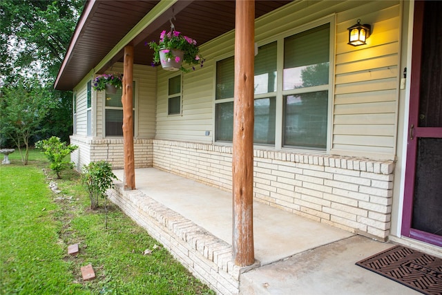 view of patio featuring a porch