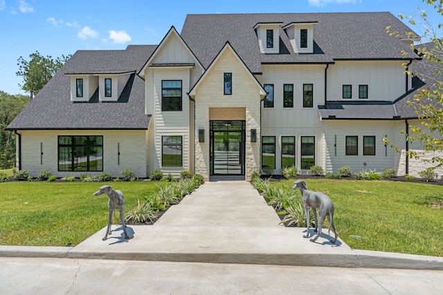 view of front of house with a front yard