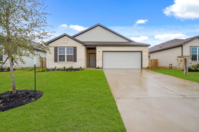 view of front facade featuring a front lawn and a garage