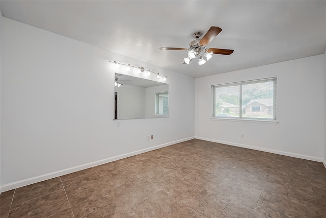 empty room with ceiling fan