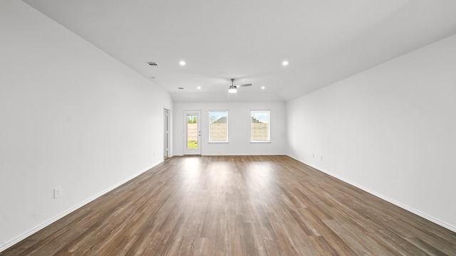 unfurnished room featuring wood-type flooring and ceiling fan