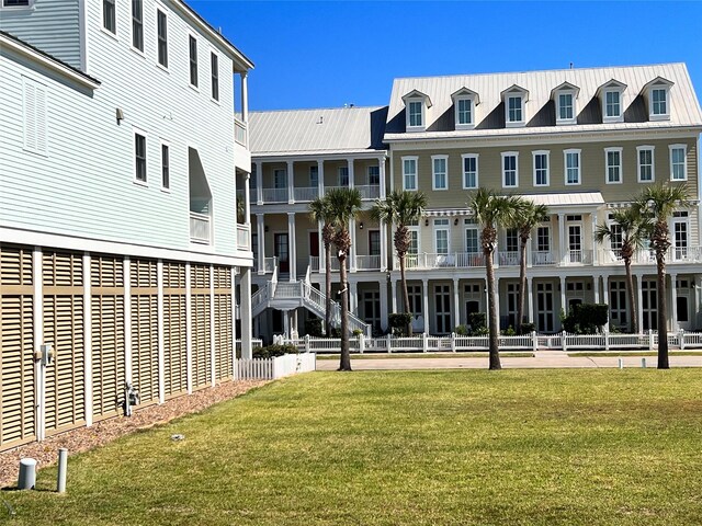 726 Beachtown Psge, Galveston, TX 77550