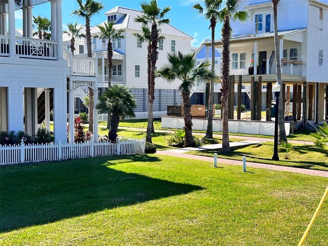 726 Beachtown Psge, Galveston, TX 77550