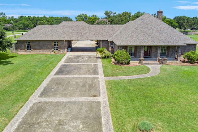 view of front of house with a front yard