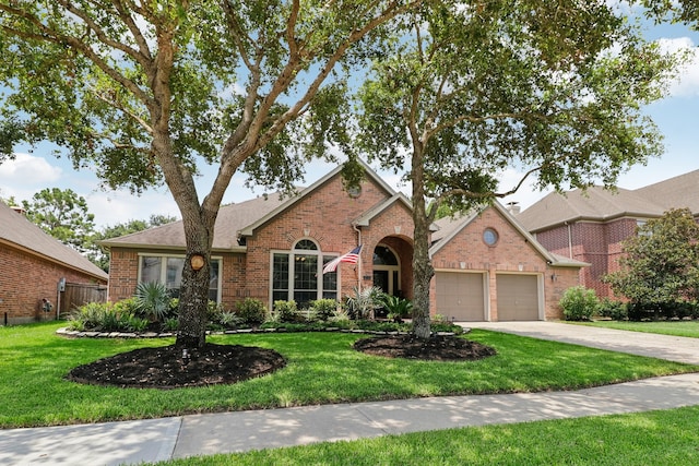 Listing photo 3 for 2712 Green Mountain Dr, Pearland TX 77584