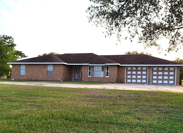 ranch-style house with a front lawn