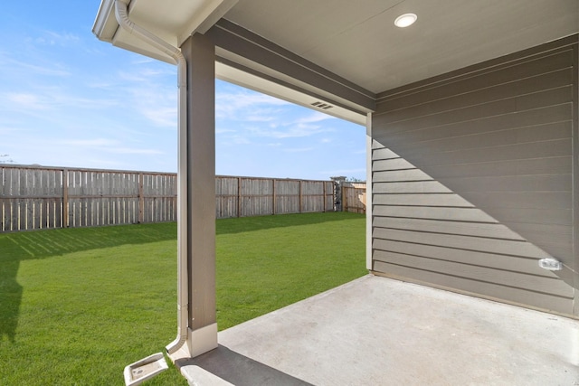 view of yard with a patio