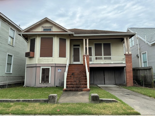 view of front of house with a front yard